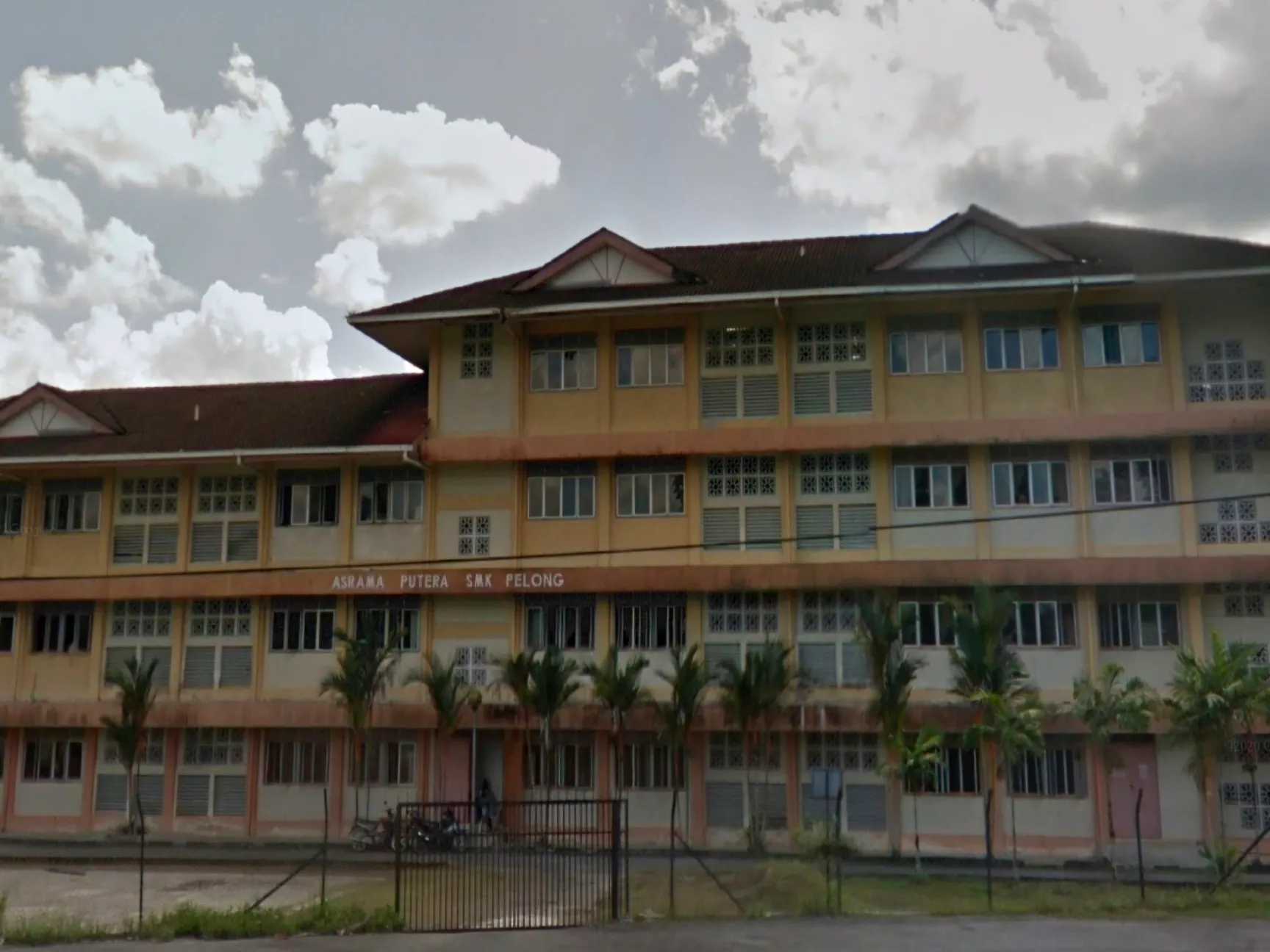 SMK Pelong