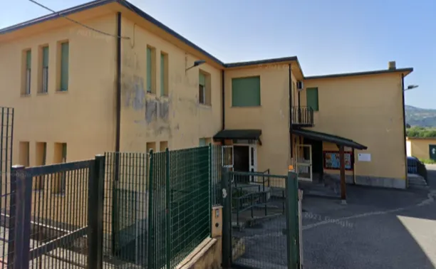 school.name