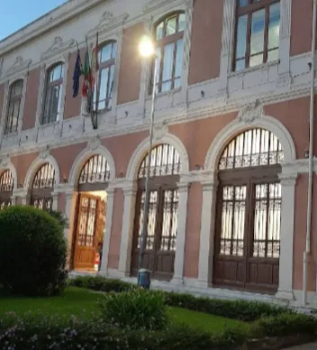 school.name