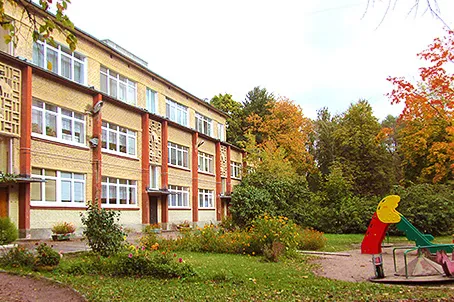 school.name