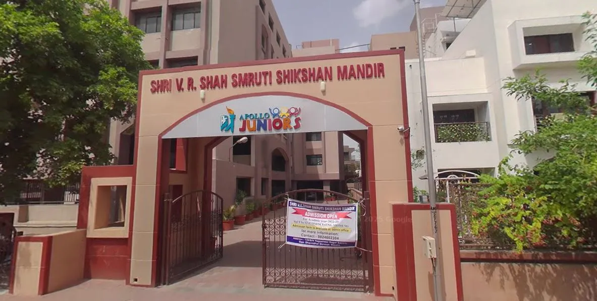 school.name