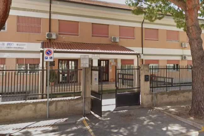 school.name