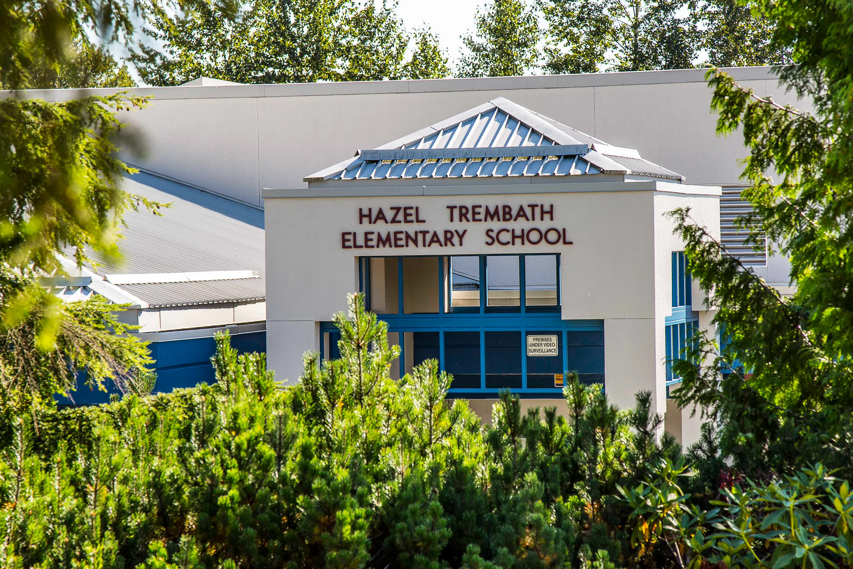 school.name