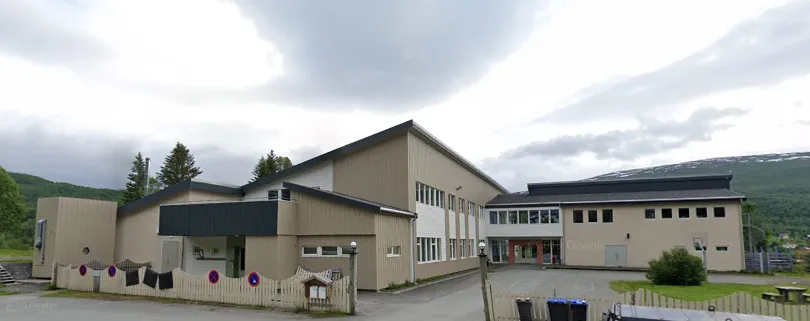 Gratangsbotn skole