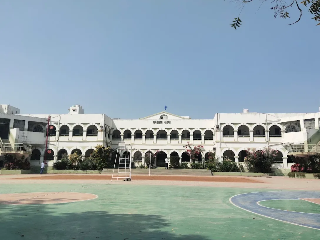 school.name