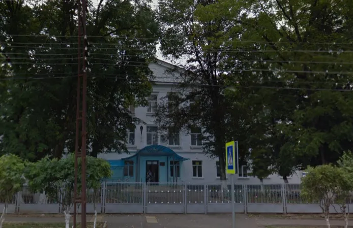 school.name