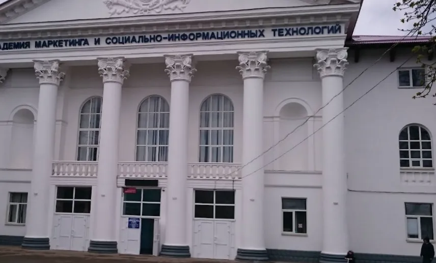 school.name