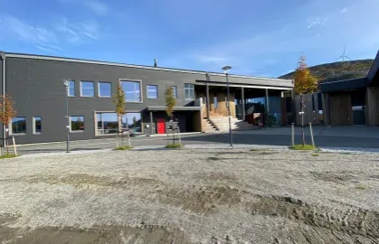Hillesøyskolen, Brensholmen skole